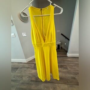 Bright yellow party dress with pockets! Size S
